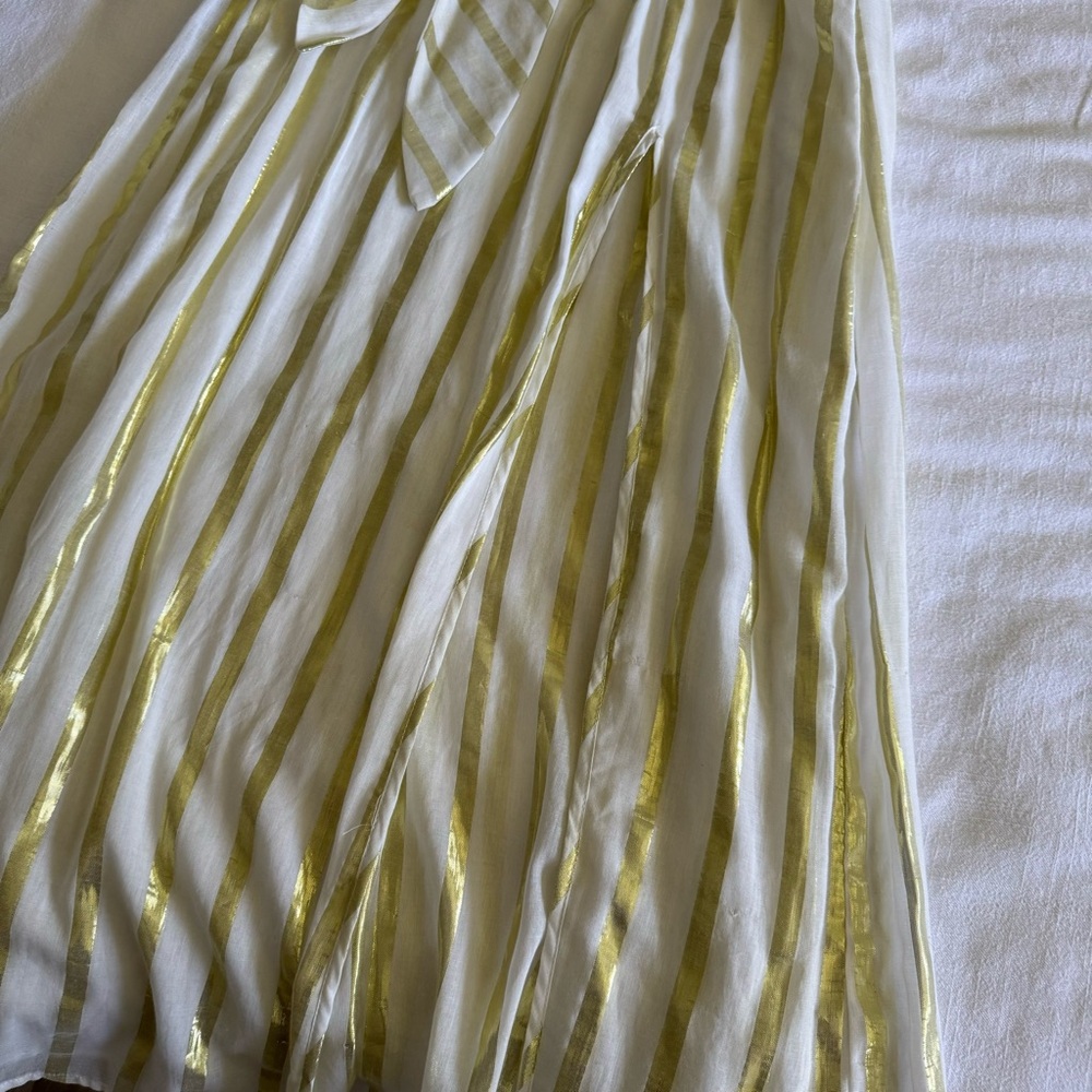 Show me your Mumu Fiona Maxi Dress ~ South Beach Stripe Gold - Picture 6 of 7